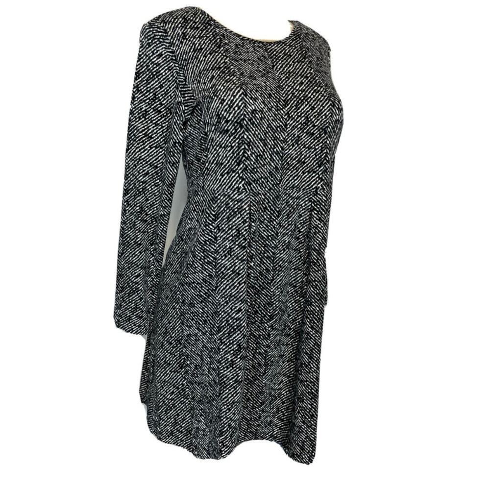 J Jill S/P Texted blk, gray & white herringbone dress.
